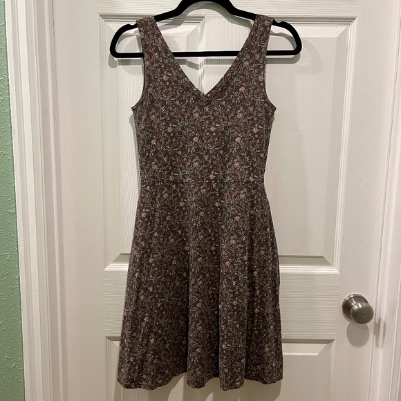 Pact Dresses & Skirts - Pact Women's Organic Double V-Neck Tank Dress Cotton Fit & Flare in Floral (XS)